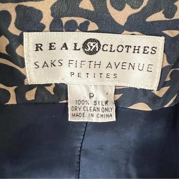 Vintage Saks Fifth Avenue Petites Real Clothes Silk Blazer Navy Tan Abst… - Picture 8 of 8